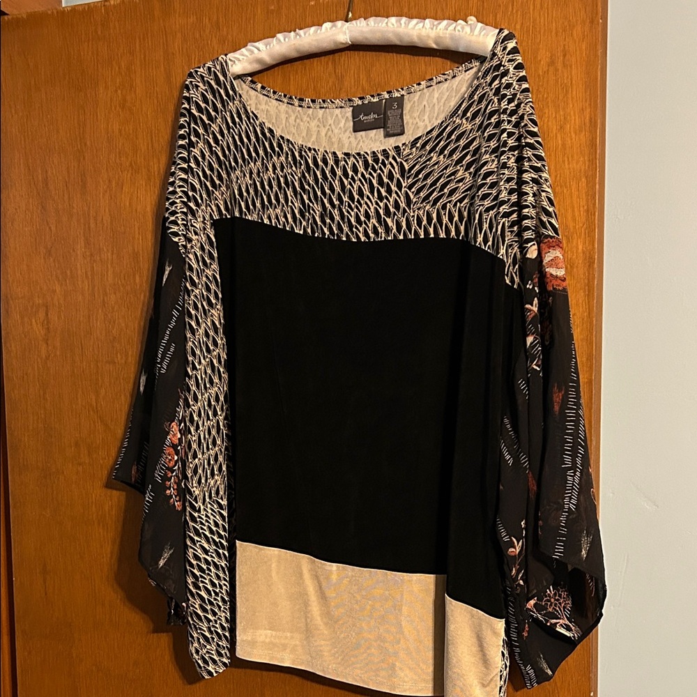 Chico's Black and Cream Patterned Top